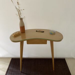 Bureau haricot 3 Bureau bois scandinave forme « haricot » restauré
