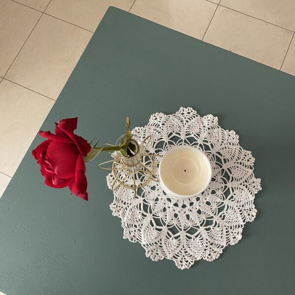 Table bois carrée relookée – Image 19