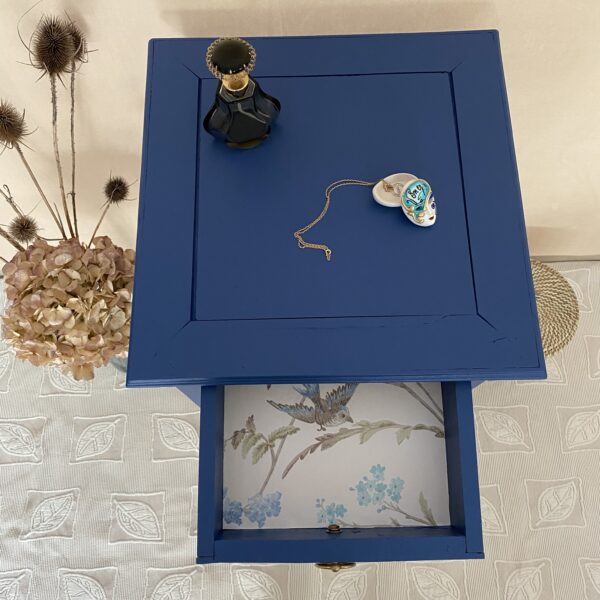 Chevet haut ancien en bois relooké / meuble d'appoint – Image 9