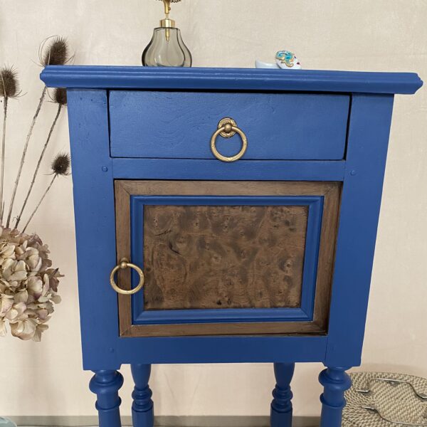 Chevet haut ancien en bois relooké / meuble d'appoint – Image 3