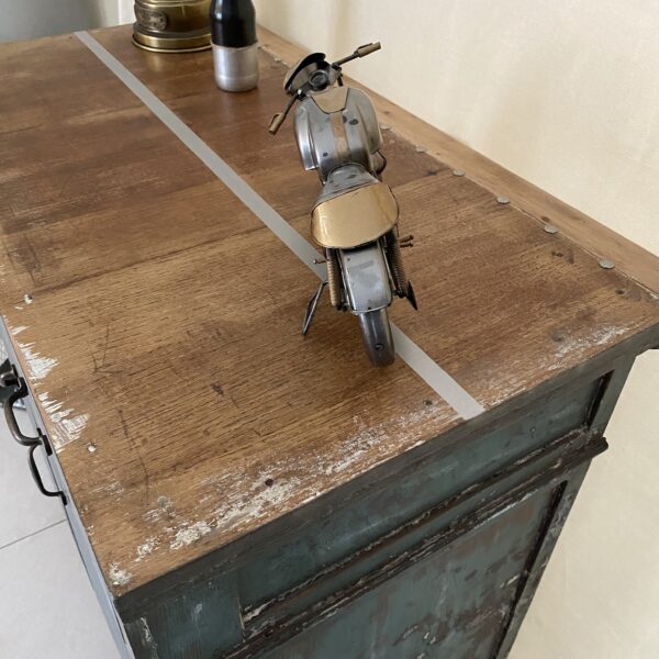 Buffet bois relooké - Style industriel – Image 3