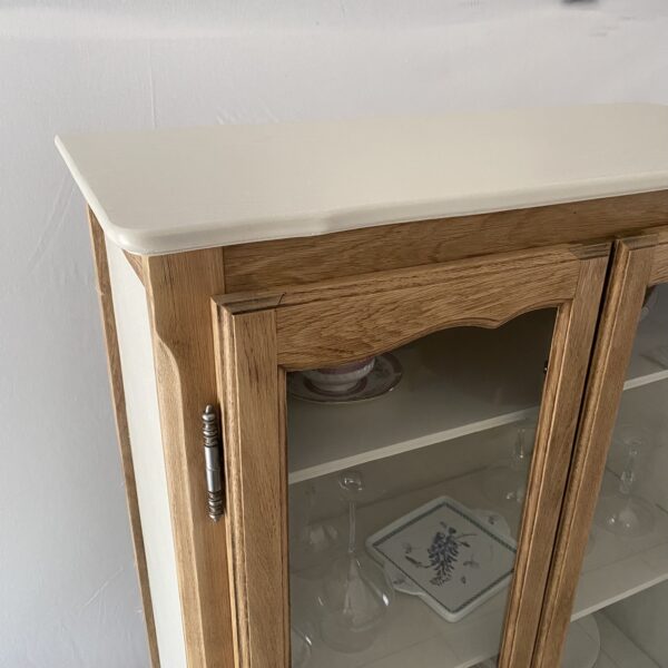 Armoire portes vitrées en bois, relookée – Image 7